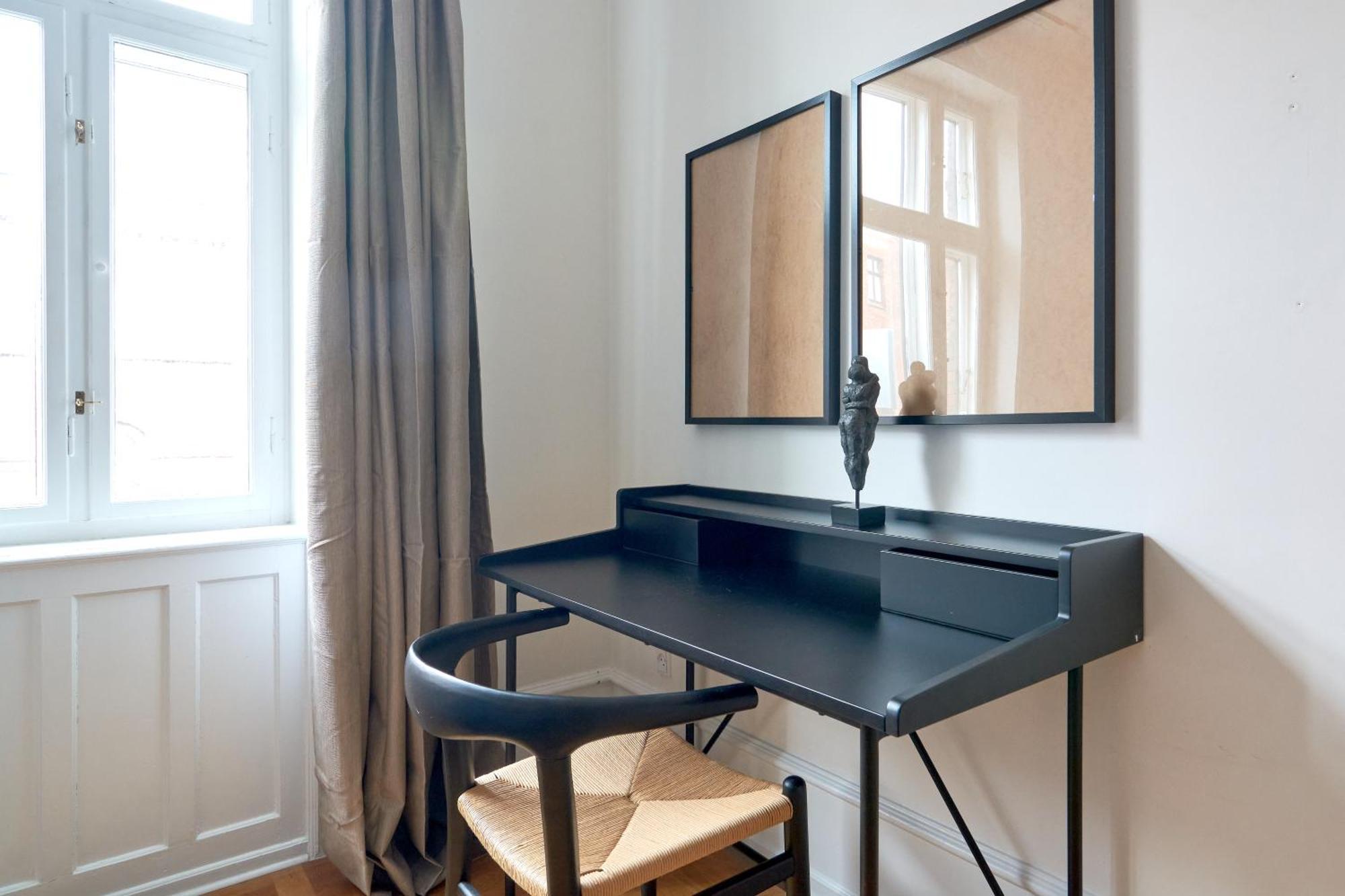 קופנהגן Spacious 3 Bedroom Manor Flat Next To Tivoli מראה חיצוני תמונה
